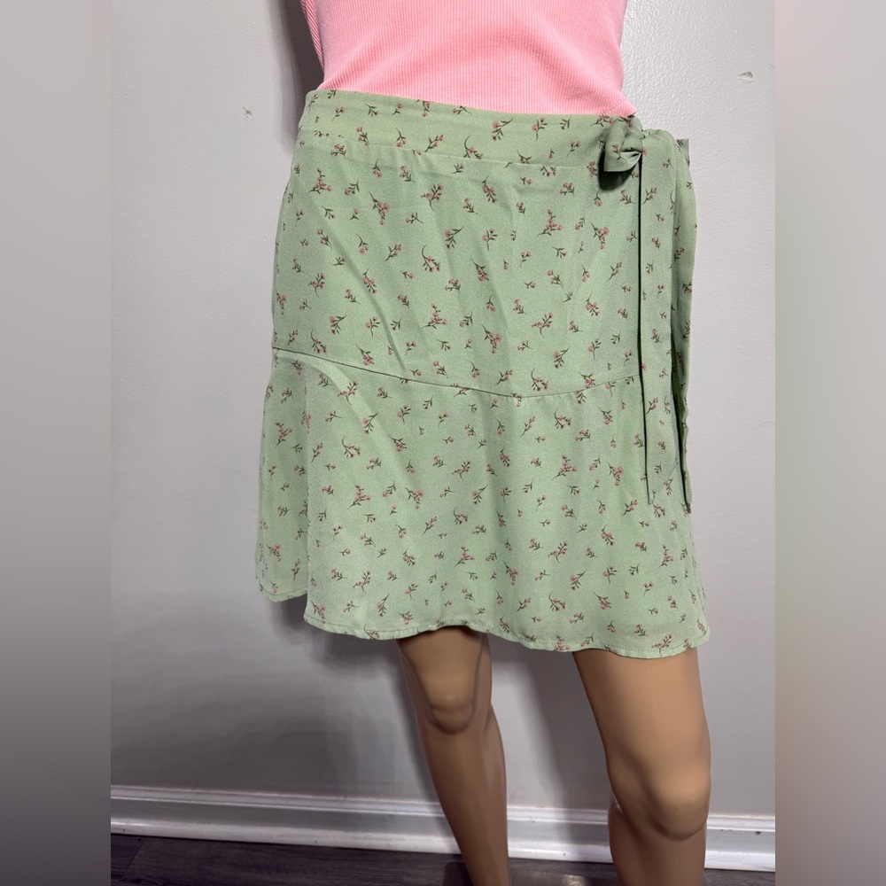 Paper Crane‎ Women's Medium Green Floral Skirt Flowy Cottagecore Coquette